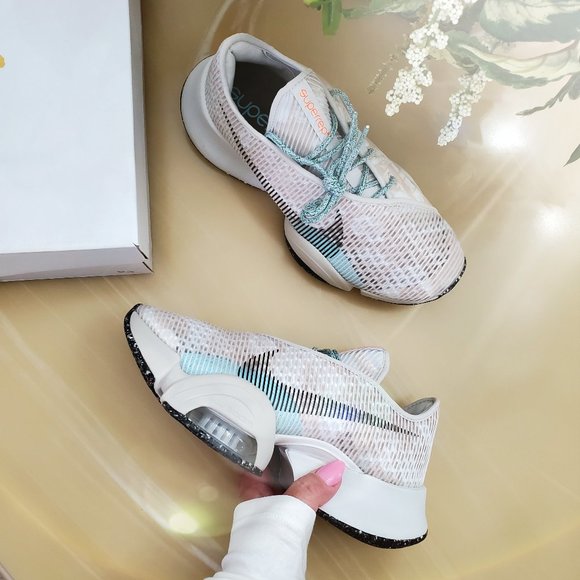 Nike Shoes - Nike Air Zoom SuperRep 2